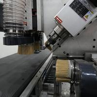 Mesin Bor Lubang Samping Otomatis CNC untuk Kayu, Mesin Penggiling Lubang Samping Kunci Pintu Furnitur untuk Panel Kayu