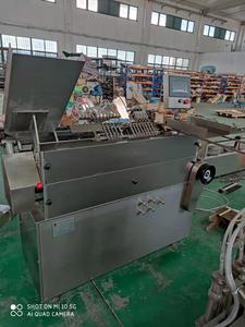 Machine de remplissage et de scellage latéral d'ampoules en verre à 8 têtes pour l'industrie cosmétique - Product Image 3