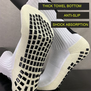 Chaussettes de football personnalisées antidérapantes pour hommes avec logo sur le dessous – Modèle Printemps - Product Image 5