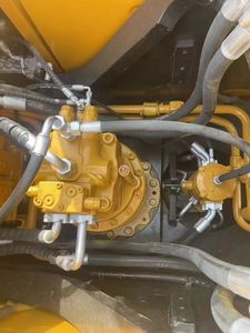 Équipement utilisé par excavatrice de chenille de Sany SY235H 2018 moteur modèle de moteur inclus représentation de poids d'opération de 13 tonnes excellente - Product Image 2