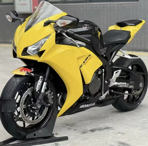 <span class=keywords><strong>Honda</strong></span> CBR1000RR Usada, Superbike de Gasolina Reacondicionada, <span class=keywords><strong>1000cc</strong></span>, Refrigeración por Agua, Motocicleta de Carreras de Alto Rendimiento - Product Image 3