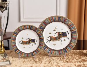 Juegos de comedor de lujo decoraciones para el hogar Platos y platos Europa Occidental hueso China venta al por mayor caja de regalo fiesta - Product Image 6