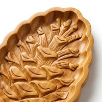 Plateau en bois personnalisable en forme de pomme de pin, durable, écologique, style Japandi, en bois massif irrégulier pour décorer les collations et les desserts
