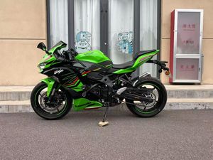 มอเตอร์ไซค์สปอร์ต Kawasaki1 400 ซีซี เครื่องยนต์เบนซิน สูบเดี่ยว/สูบคู่ เบรกดิสก์ ขับขี่สปอร์ต ประหยัดน้ำมัน ความเร็วสูงสุด 150 กม./ชม. - Product Image 2