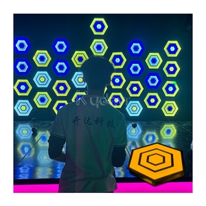 Máquina de Juego Interactiva Comercial para Team Building, Mega Relay Pixel Grid, Tiro al Blanco, Lanzamiento de Bolsas de Arena - Product Image 2