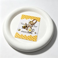 Porte-clés Abeille Marguerite en Strass avec Carte de Remerciement - Bee-ing Awesome |   Breloque de sac en émail délicat en forme d'abeille, cadeau d'appréciation charmant