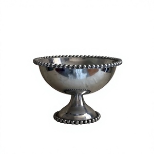 Cuenco clásico de metal plateado con borde de cuentas, centro de mesa pulido, artículos decorativos, cuenco para frutas estilo pedestal - Product Image 1