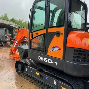 Used Doosan Dh60 6Ton Engine Gearbox PLC <b>Water</b> Conservancy Infrastructure Durable Stable Performance Multi-Scenario Operations - Product Image 3
