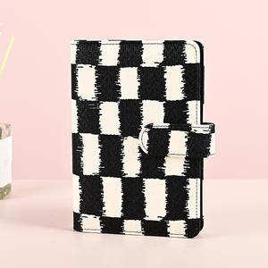 A6 PU in pelle <span class=keywords><strong>a</strong></span> scacchi <span class=keywords><strong>quaderni</strong></span> <span class=keywords><strong>quaderni</strong></span> 6 fori raccoglitore ad anelli <span class=keywords><strong>con</strong></span> porta carte per risparmio economico Planner Binder - Product Image 1