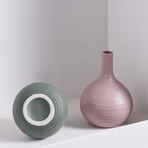Vase en céramique irrégulier de style japonais personnalisable pour salon, <span class=keywords><strong>chambre</strong></span> à coucher, décoration moderne et simple - Product Image 2