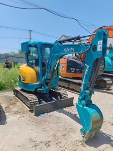 Excavatrice sur chenilles compacte Kubota KX135US d'occasion, excavatrice hydraulique pour travaux de construction et agricoles - Product Image 1