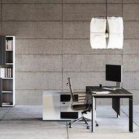 Bureau de direction moderne en bois, réglable, écologique, durable, avec des caractéristiques personnalisables, tailles personnalisables, applications polyvalentes pour le bureau