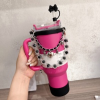 Bouilloire à eau Stanl, décoration de tasse, 40OZ, bouilloire portable en acier pour fille, accessoires en gel de silice, sangle de bouteille d'eau en perles