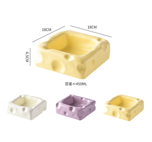 Novo Design Bonito Cerâmica <span class=keywords><strong>Pet</strong></span> Food Prato Alta Qualidade Upclay Praça Queijo Forma Antiderrapante Gato Cão Alimentador Tigela