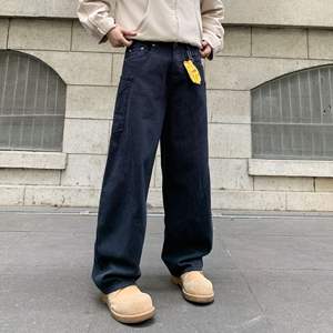 Liquidación de Existencias, Diseño Nuevo 2025, Jeans Anchos Negros Desgastados para <span class=keywords><strong>Hombre</strong></span>, Venta al por Mayor, Jeans de Alta Calidad con Pintura de Colores - Product Image 4