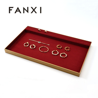 Plateaux de présentation en gros FANXI pour bijoux : présentoirs en métal et daim pour bagues, boucles d'oreilles, colliers et bracelets