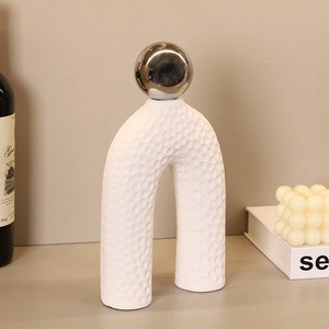 ของตกแต่งรูปทรงโค้งเซรามิก Suo Jun สไตล์โมเดิร์นมินิมอล ของตกแต่งบ้าน รูปทรงเรขาคณิต งานประติมากรรมประดับทางเข้าบ้าน - Product Image 1