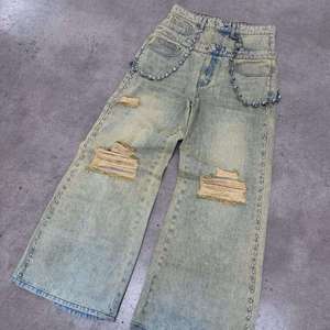 جينز رجالي فضفاض مخصص عالي الجودة، دنيم ثقيل الوزن 300 جرام، غسيل حمضي عتيق، ممزق ومُزين بالمسامير، خصر مزدوج، ملابس الشارع - Product Image 1