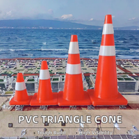 Nouveau produit efficace de cône de trafic de chapeau de triangle de PVC pour l'avertissement de trafic