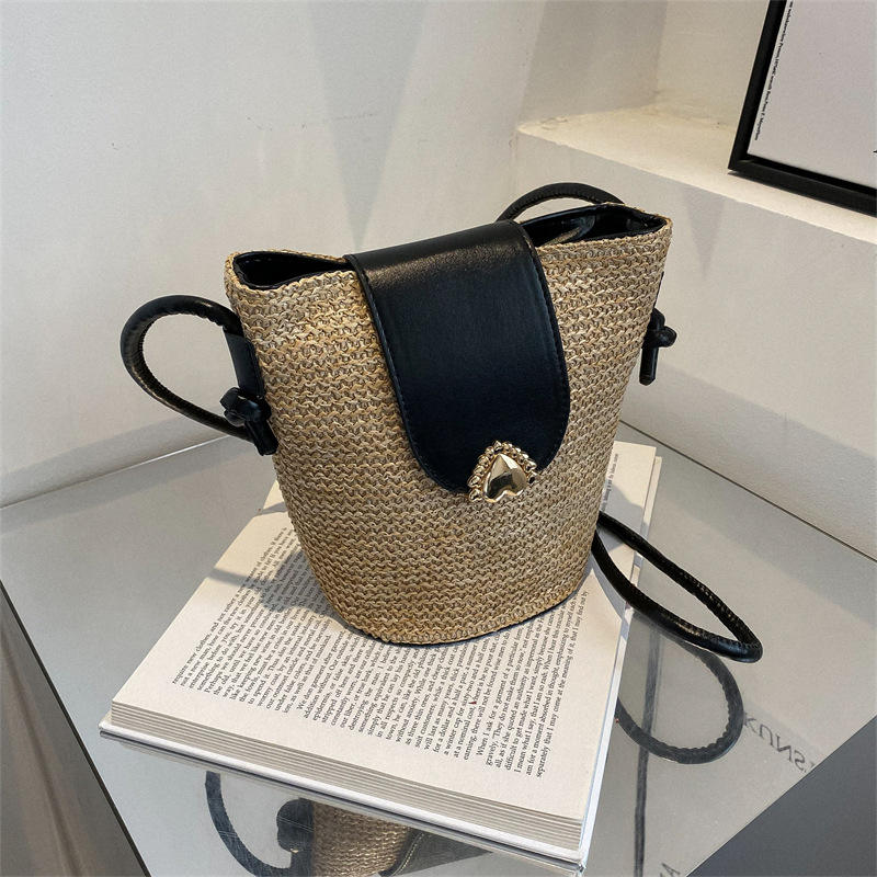 สีดำ + ไค