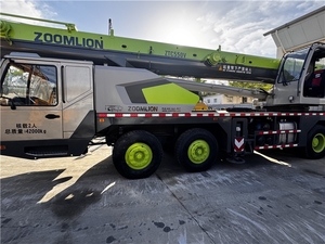 Grúa Móvil Hidráulica Usada Zoomlion de 55 Toneladas, Grúa de Pluma Zoomlion 550V 700V 100V5 con Motor de Bomba de Alta Potencia - Product Image 4
