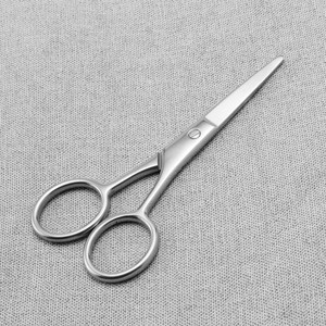Recortador de vello de nariz con punta redonda de acero inoxidable, recortador de barba, tijeras pequeñas manuales para hombre, recortador de barba pequeño y portátil - Product Image 4