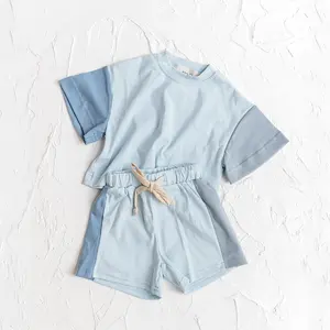 Conjunto de manga corta para bebé coreano, Camiseta de cuello redondo suave holgada de verano, pantalones cortos deportivos, conjunto de dos piezas, ropa para niños y niñas
