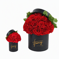 Valentijnsdaggeschenken, cadeauset, cadeauverpakking voor Valentijnsdag, geconserveerde rozen in doos