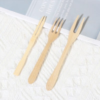 Fourchette en bambou naturel jetable pour fruits et aliments, idéale pour le camping