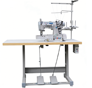 Nouvelle machine à coudre plate industrielle YL-600D à grande vitesse, informatisée, à entraînement direct, 3 aiguilles, 5 fils, avec coupe-fil automatique et moteur - Product Image 3