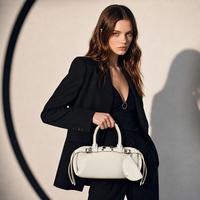 Sac à bandoulière élégant en cuir véritable pour femme, sac à main de luxe de créateur avec poignée supérieure, sangle amovible et fermeture éclair en polyester