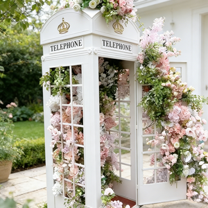 Stand de cabine téléphonique londonienne avec livre d'or audio, panneau de bienvenue et fonction photo pour événements de mariage - Product Image 6