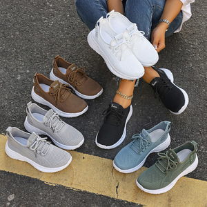 Nouvelles baskets respirantes en mesh pour femmes, légères, à enfiler, anti-transpiration, durables, toutes saisons, pour les trajets quotidiens et les occasions décontractées - Product Image 1