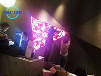 Pantalla LED creativa P5 triángulo pantalla led pixel LED cabina de DJ
