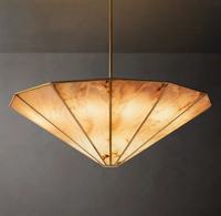 Luminaire suspendu géométrique en albâtre naturel de luxe sur mesure avec cadre en laiton pour salle à manger, salon, hôtel, villa
