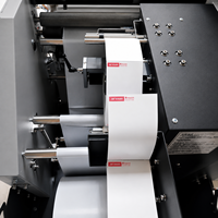Machine d'emballage automatique pour produits de beauté |   Emballage de courrier polyvalent haute vitesse pour les commandes de cosmétiques et de soins de la peau