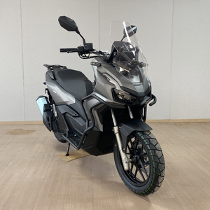 Nueva Motocicleta Jianshe ADV 2026 Gris, Potente Motocicleta de Aventura a Gasolina, Motor sin Escobillas Refrigerado por Agua, 200cc, 120km/h, Freno de Disco Hidráulico - Product Image 1