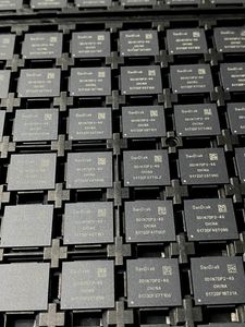 SDIN7DP2-4G Original Memory IC eMMC 8GB iNAND 7250 eMMC 5.1 WD/SD BOM Sourcing PCBA Service - Product Image 1
