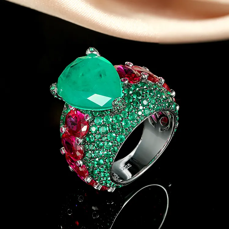 Gioielli di lusso full pave CZ zirconia ring anello in argento sterling 925 con pietra di smeraldo