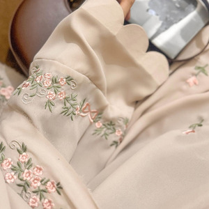 Set Due Pezzi Personalizzato di Alta Qualità per Donne, Abaya Musulmana Modesta con Ricami - Product Image 5