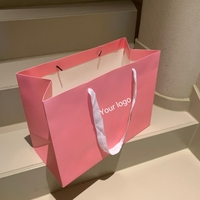 Sac fourre-tout de luxe personnalisé en papier kraft avec logo en feuille d'argent, poignée Flexiloop en papier couché recyclé pour emballage de bijoux et vêtements