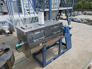 100 150 1000 Kg Stainless Steel Blend Equipment Mix Machine For Dry Powder