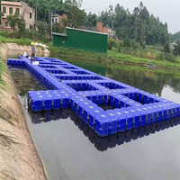 Ponton flottant en HDPE pour bateau à moteur Maison d'eau flottante en plastique avec piston pour plate-forme ou quai de pêche