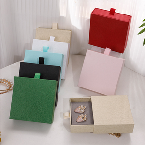 Caja de Regalo Exclusiva para Joyería |   Estuche Rígido Deslizante para Marcas |   Suministro Global - Product Image 2