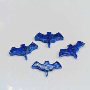 Breloques en pierre de lapis-lazuli naturel sculptées à la main en forme de chauve-souris, perles figurines sculptées en pierre de lapis-lazuli pour la fabrication de bijoux - Product Image 3