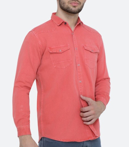 Camisa de Mezclilla Color Coral para Hombre, Manga Larga, Color Sólido, Cuello Clásico, Corte Regular, 100% Algodón Tejido - Product Image 1