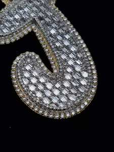 Colgante Personalizado de Plata de Ley Bicolor con Inicial 'J' Estilo Hip Hop, con Diamantes Baguette y Moissanita Engastados en Puntas, para Hombre y Mujer - Product Image 5