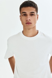 Custom <b>White</b> Colour Heavyweight 240GSM 100% Cotton Men Oversized T-Shirt Drop Shoulder Streetwear Blank <b>Tees</b> - Product Image 4