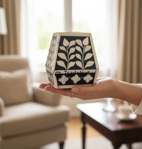 Elegante Candelabro Hecho a Mano con Incrustaciones de Hueso, Calidad Premium, Tamaños/Formas Personalizables, Decoración de Lujo para el Hogar por Tradebyd - Product Image 5