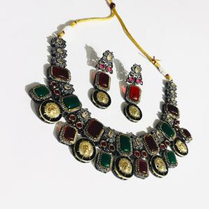 Green and Red Monalisa Stone Sun Face Gold Plated Necklace Earrings Set Women's Fashion Party Jewelry - Product Image 2